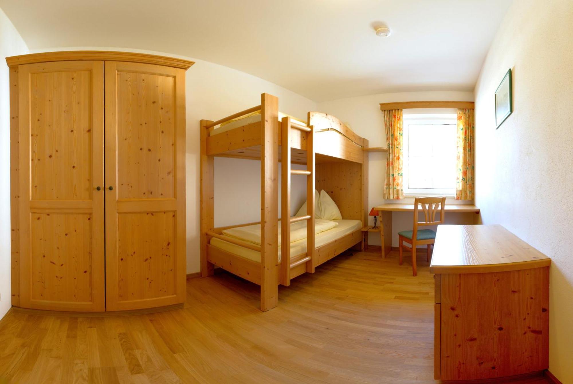 Alpenpark Aparthotel 4*